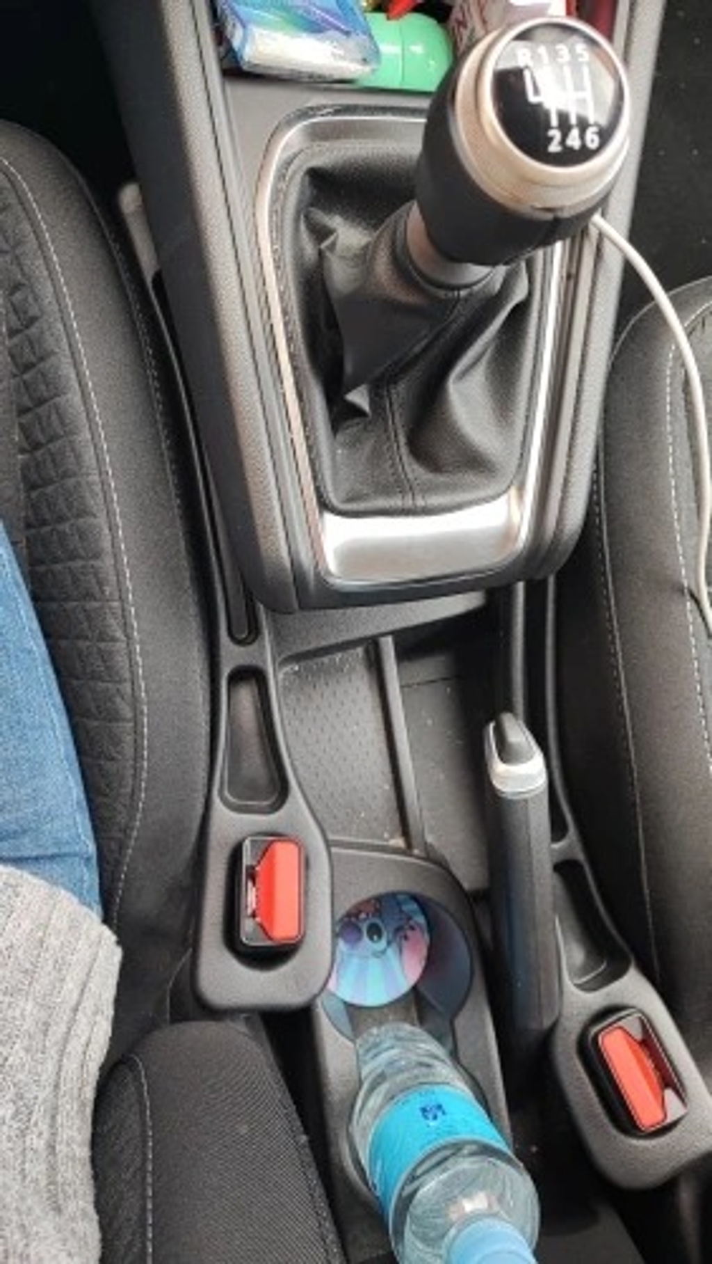 🔥Last Day 50% OFF🔥Universal Car Seat Gap Filler Strip – Anti-Drop Pad with Seatbelt Slot