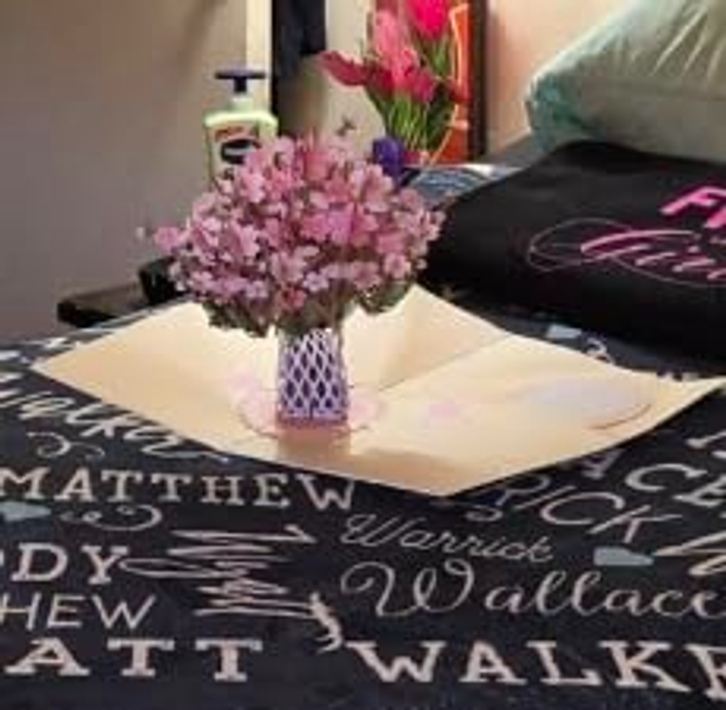 🌹3D Pop Up Flower Bouquet Greeting Card